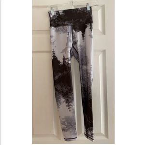 Aerie leggings with tree designs